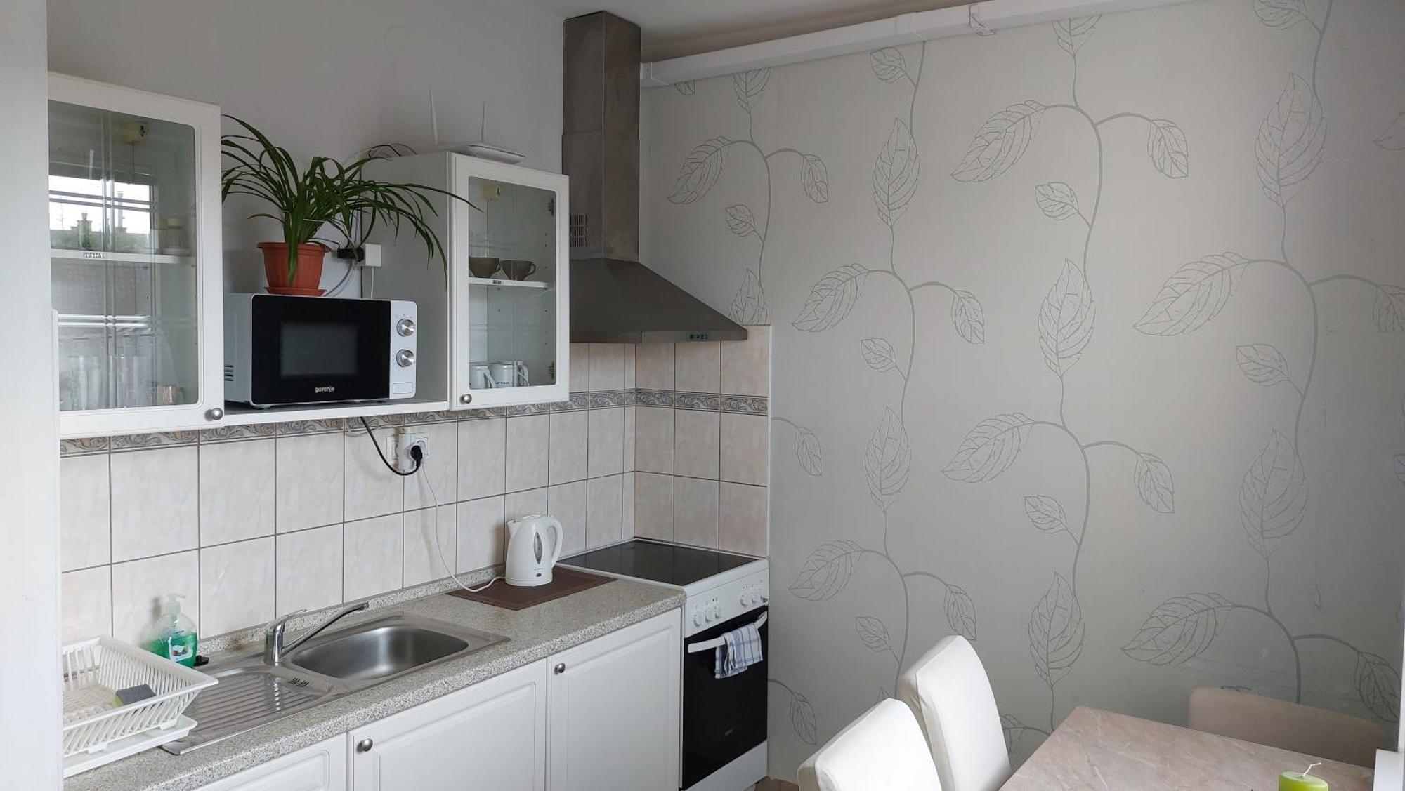 Gabi Apartman Hajduszoboszlo Exterior photo